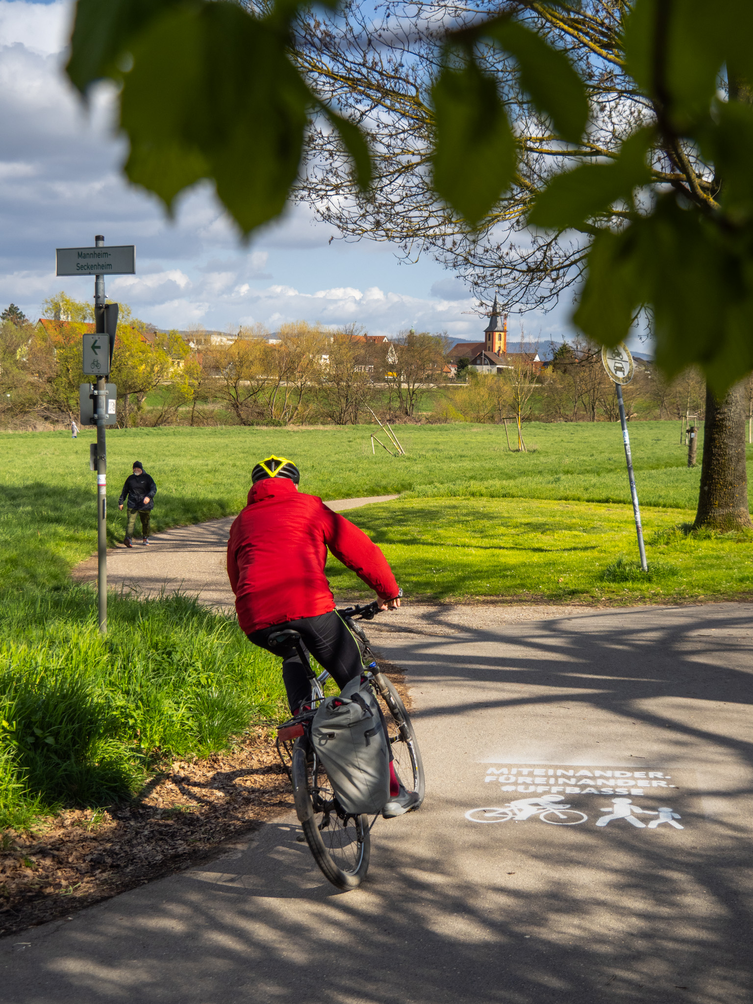 Rücksichtskampagne auf dem Neckardamm ausgeweitet